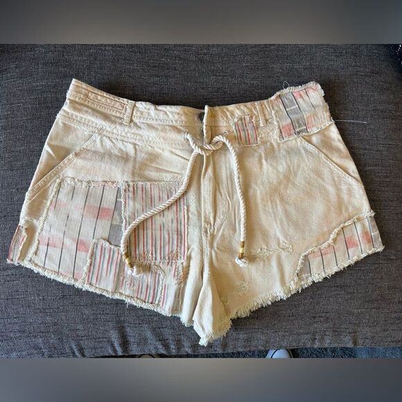 Free People Distressed Patchwork Jean shorts. Size 14 - Picture 1 of 3